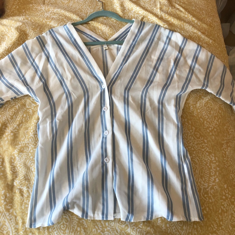 STRIPED TOP!! - Picture 2 of 3
